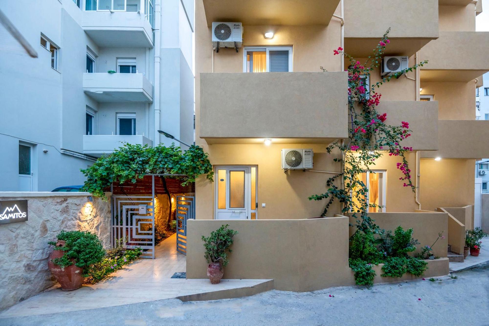 Upper Samitos Rooms Agios Andonios  ภายนอก รูปภาพ