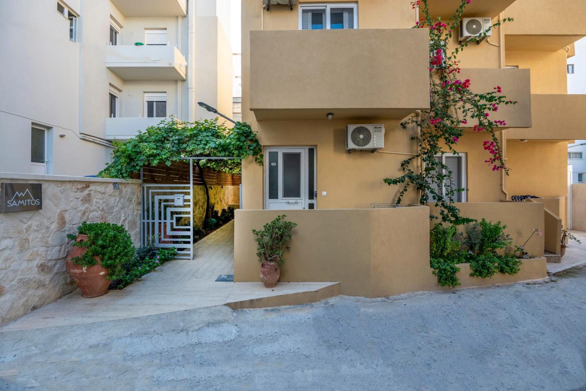 Upper Samitos Rooms Agios Andonios  ภายนอก รูปภาพ